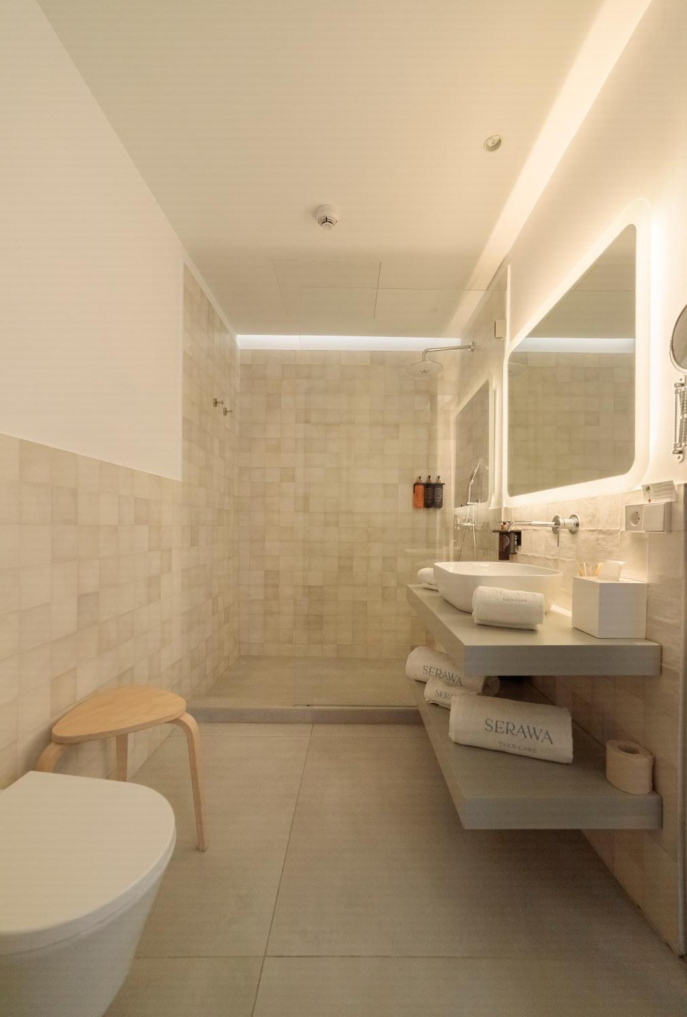 Serawa Hotel